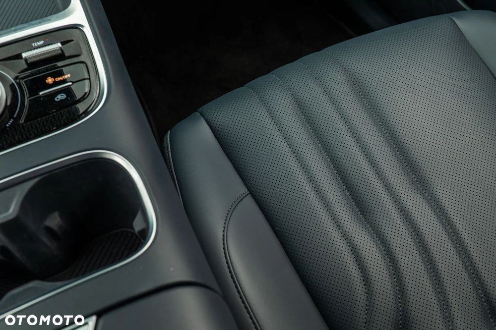 Geely Starray EM-i 1.5 PHEV Pro - 25