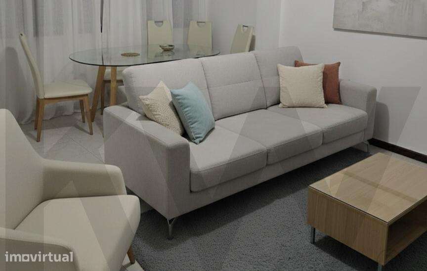 Apartamento T2 com Garagem e Elevador, CABEÇA SANTA, PENAFIEL - Grande imagem: 2/14