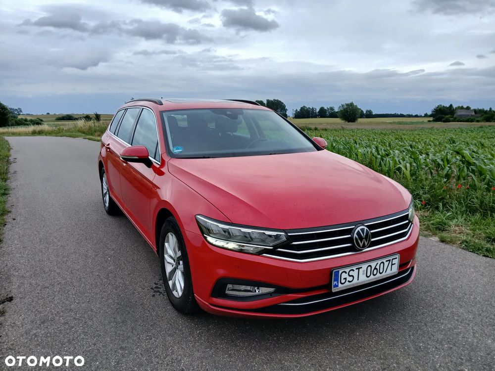 Volkswagen Passat - 4