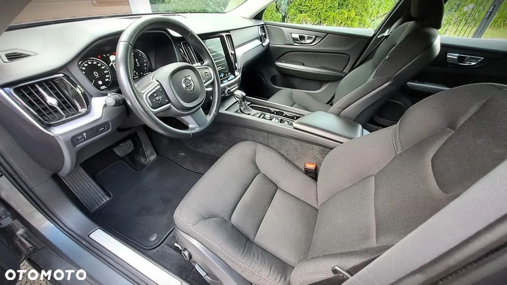 Volvo V60 D4 Geartronic Momentum - 11