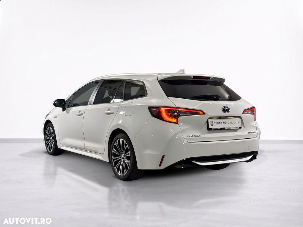 Toyota Corolla - 4