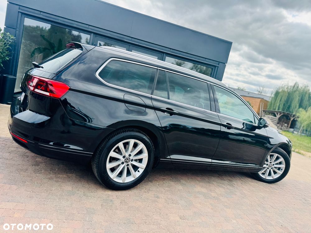 Volkswagen Passat - 27