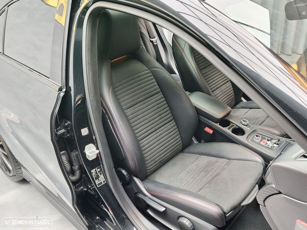 Mercedes-Benz A 45 AMG 4-Matic - 15