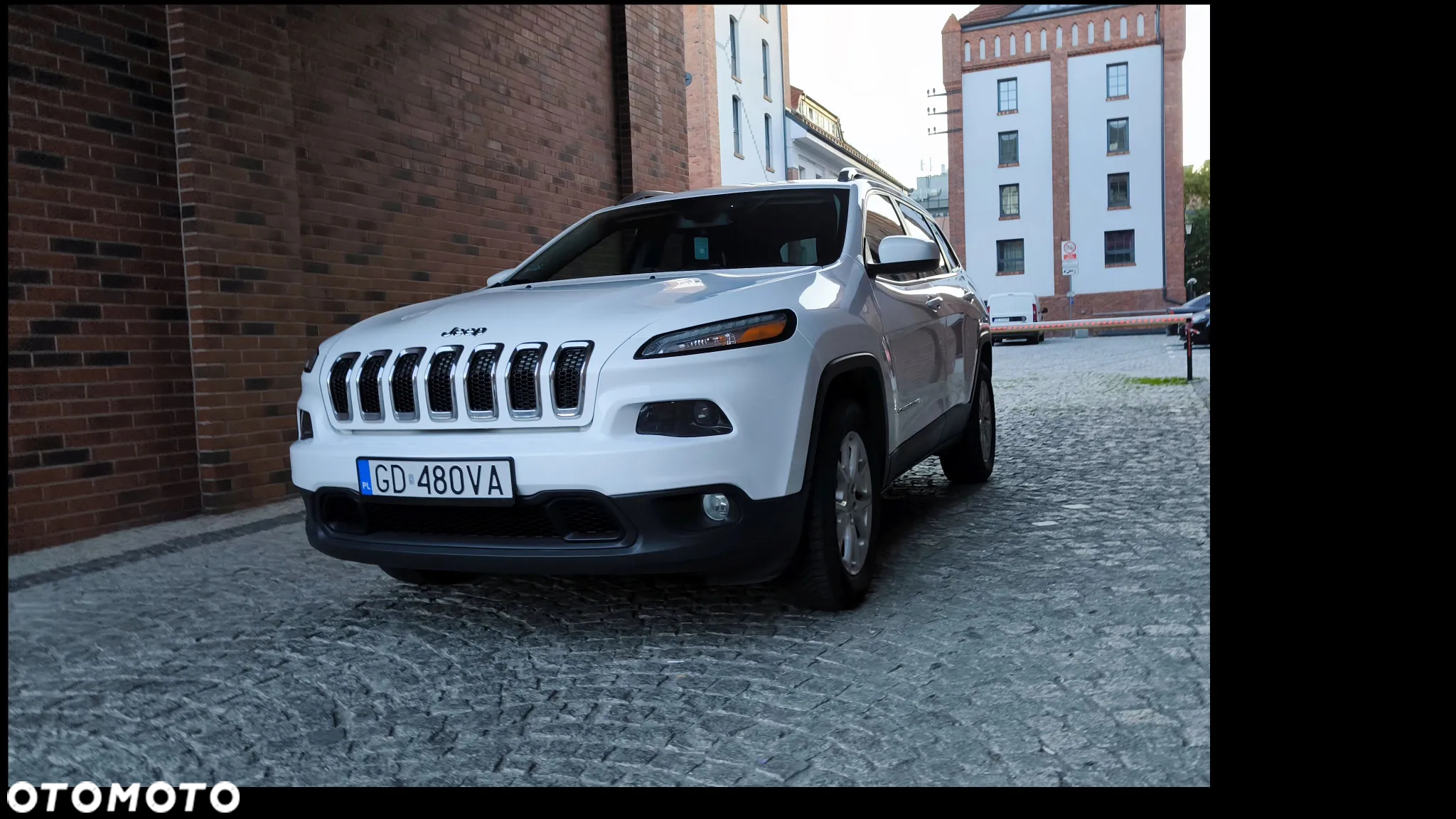 Jeep Cherokee - 2