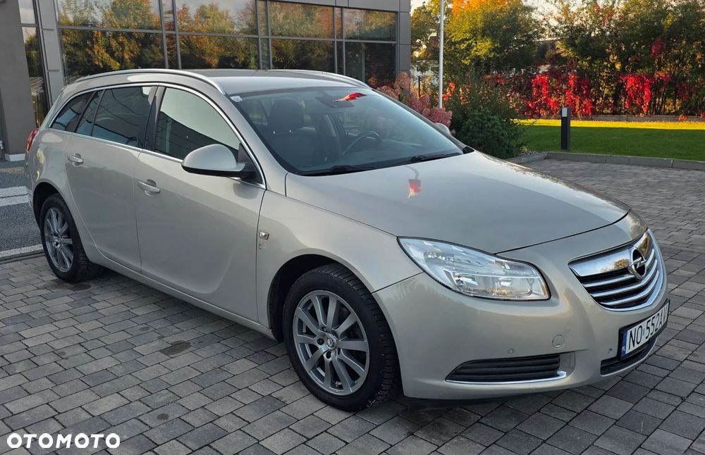 Opel Insignia - 1