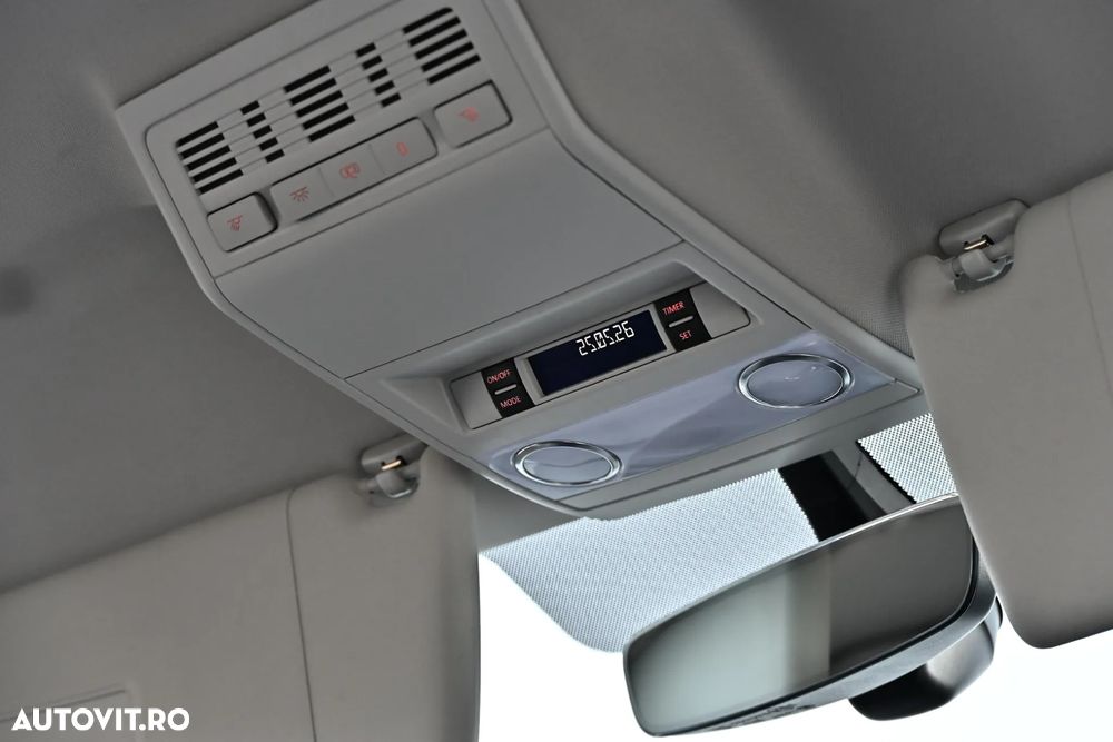 Volkswagen Transporter Multivan DSG Kurz Business - 21