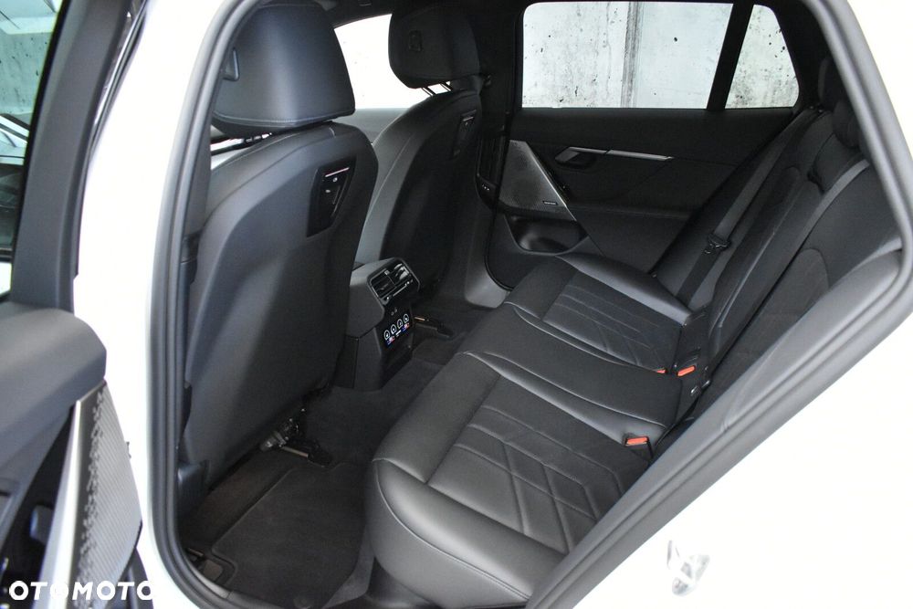 BMW Seria 5 520d xDrive mHEV M Sport - 26