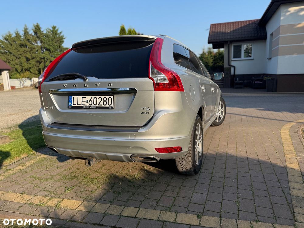 Volvo XC 60 T6 AWD Momentum - 12