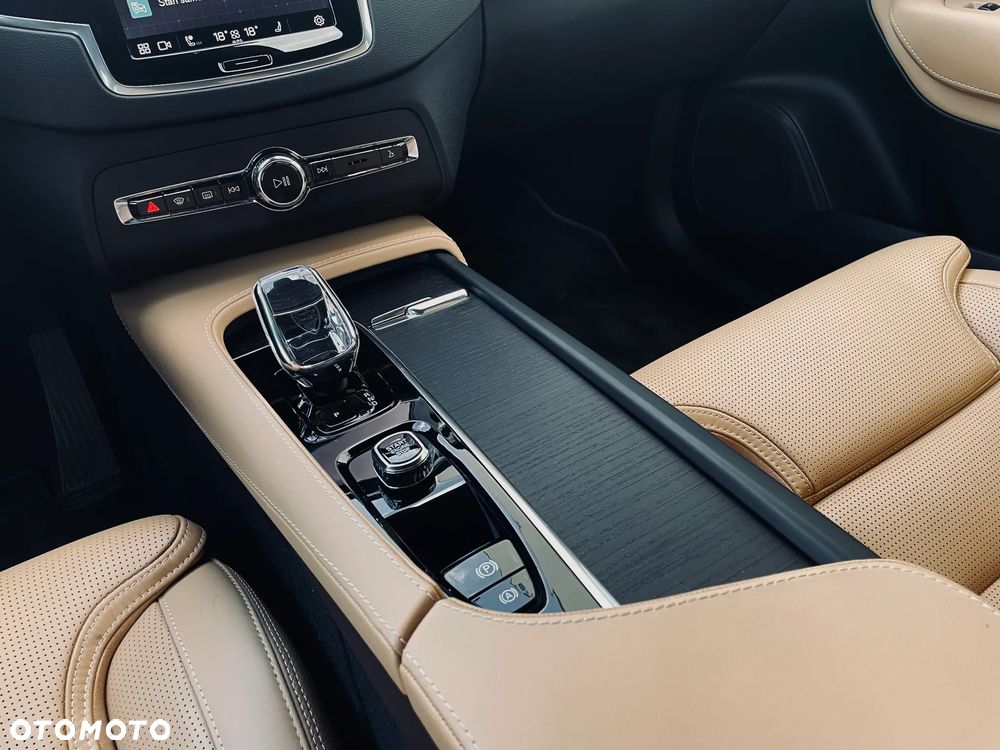 Volvo XC 90 T8 AWD Plug-In Hybrid Plus Bright 7os - 21