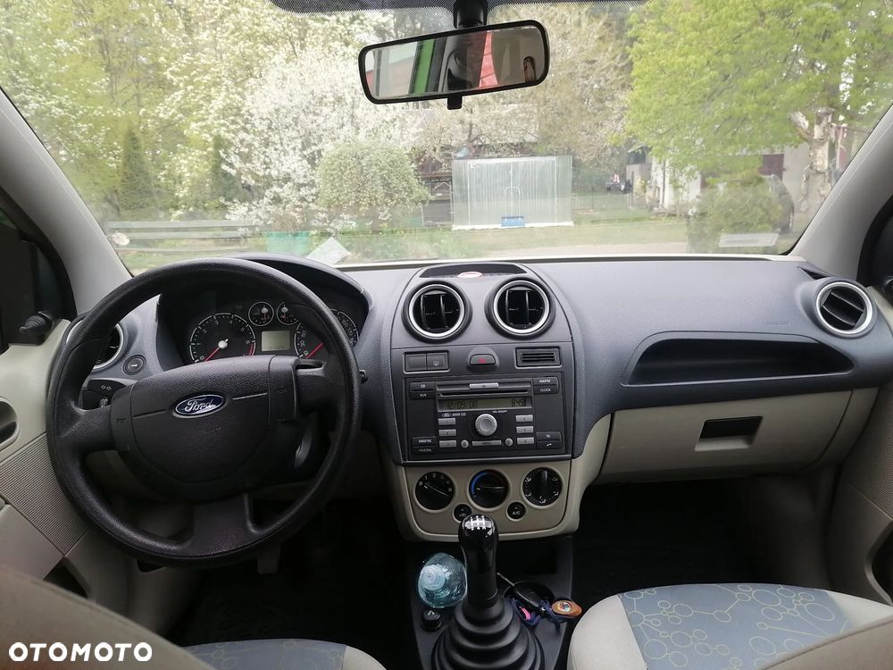 Ford Fiesta 1.4 - 5
