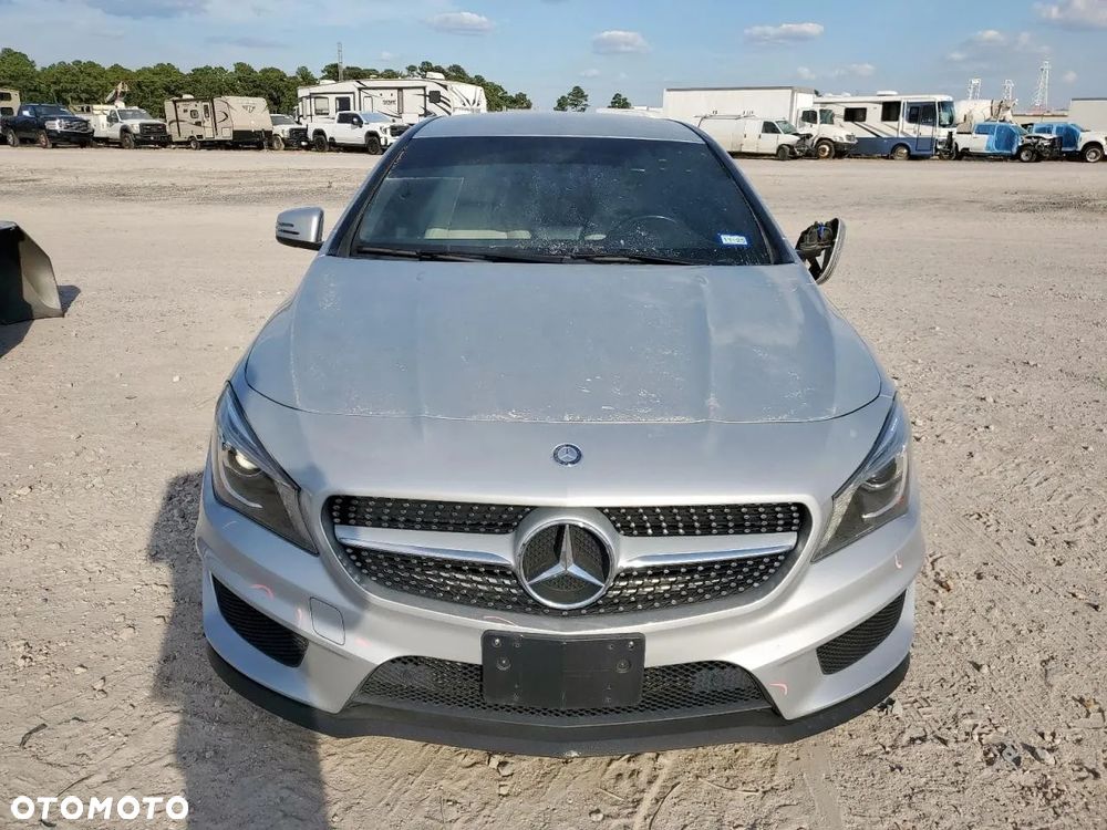 Mercedes-Benz CLA - 2