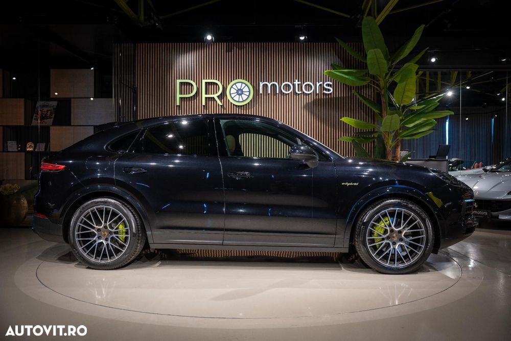 Porsche Cayenne Coupe - 10