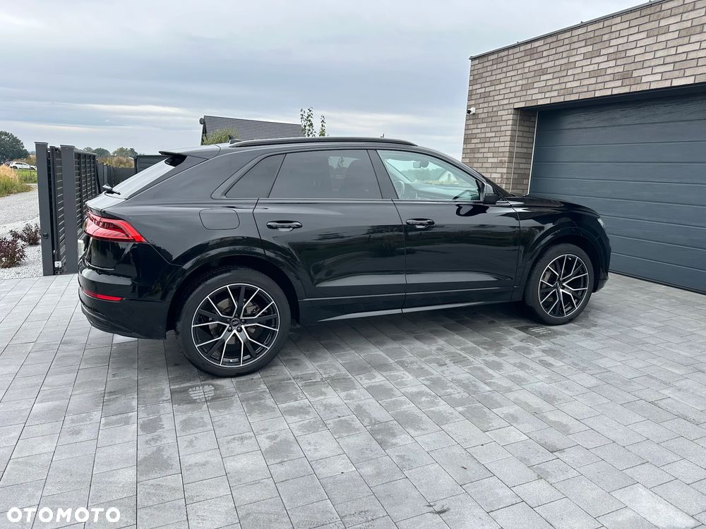 Audi Q8 - 18