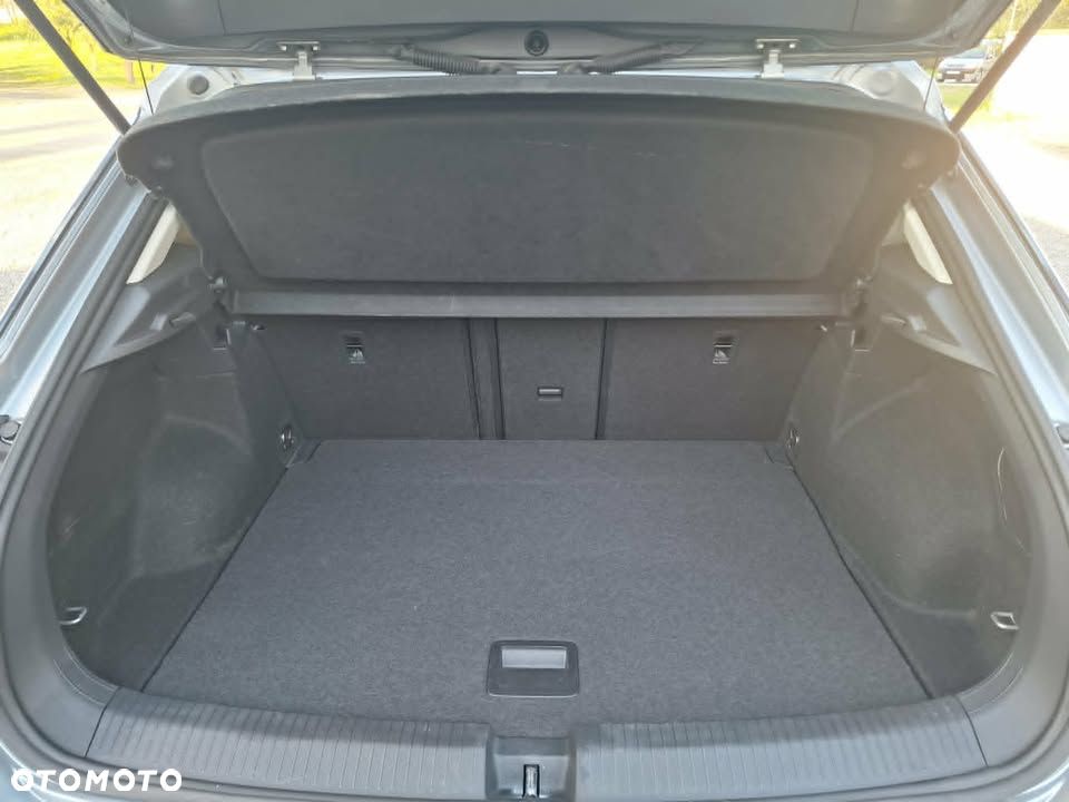 Volkswagen T-Roc - 19