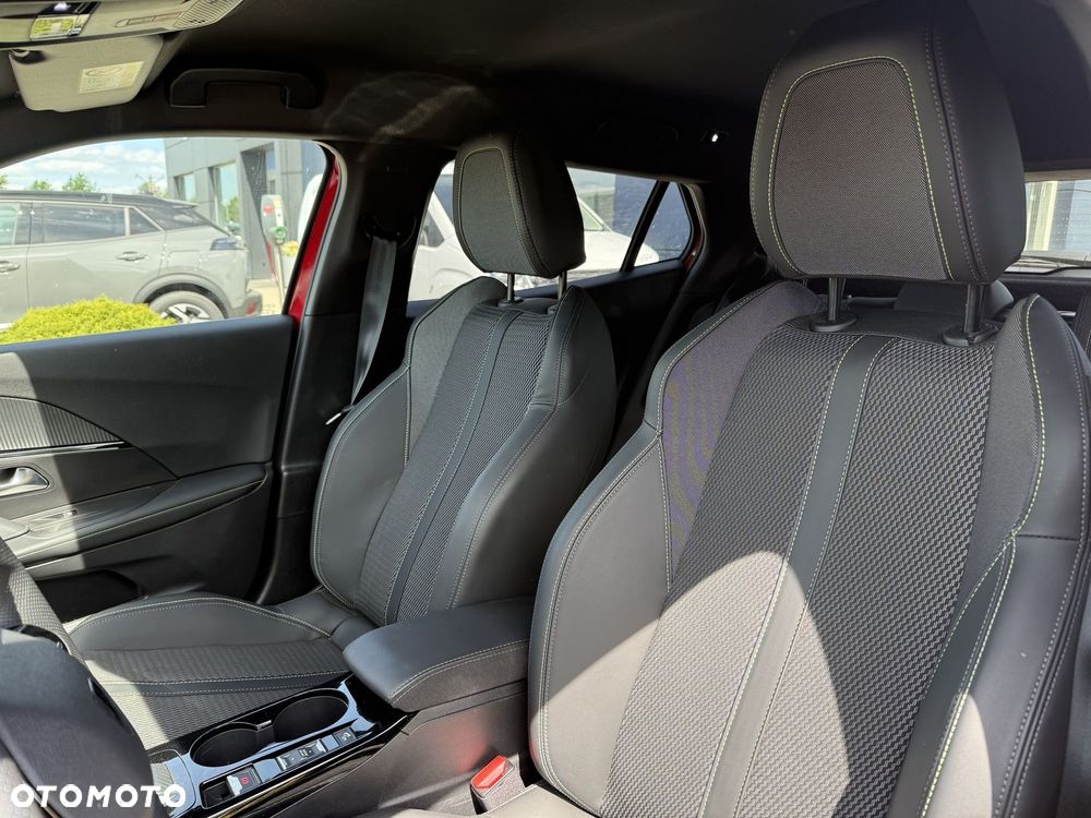 Peugeot 2008 - 11