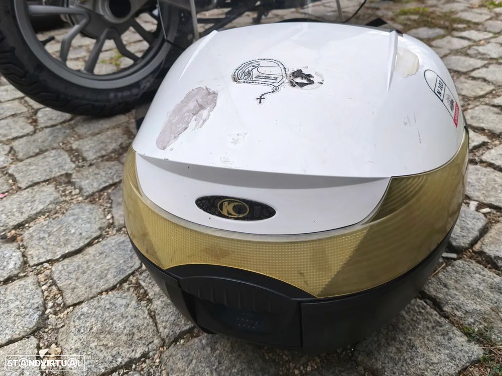 Kymco People 125 Scooter c/Top Case - 10