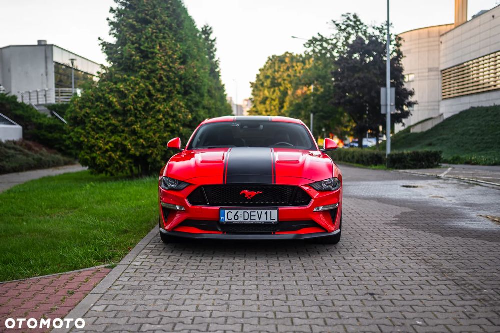 Ford Mustang 5.0 V8 GT - 2