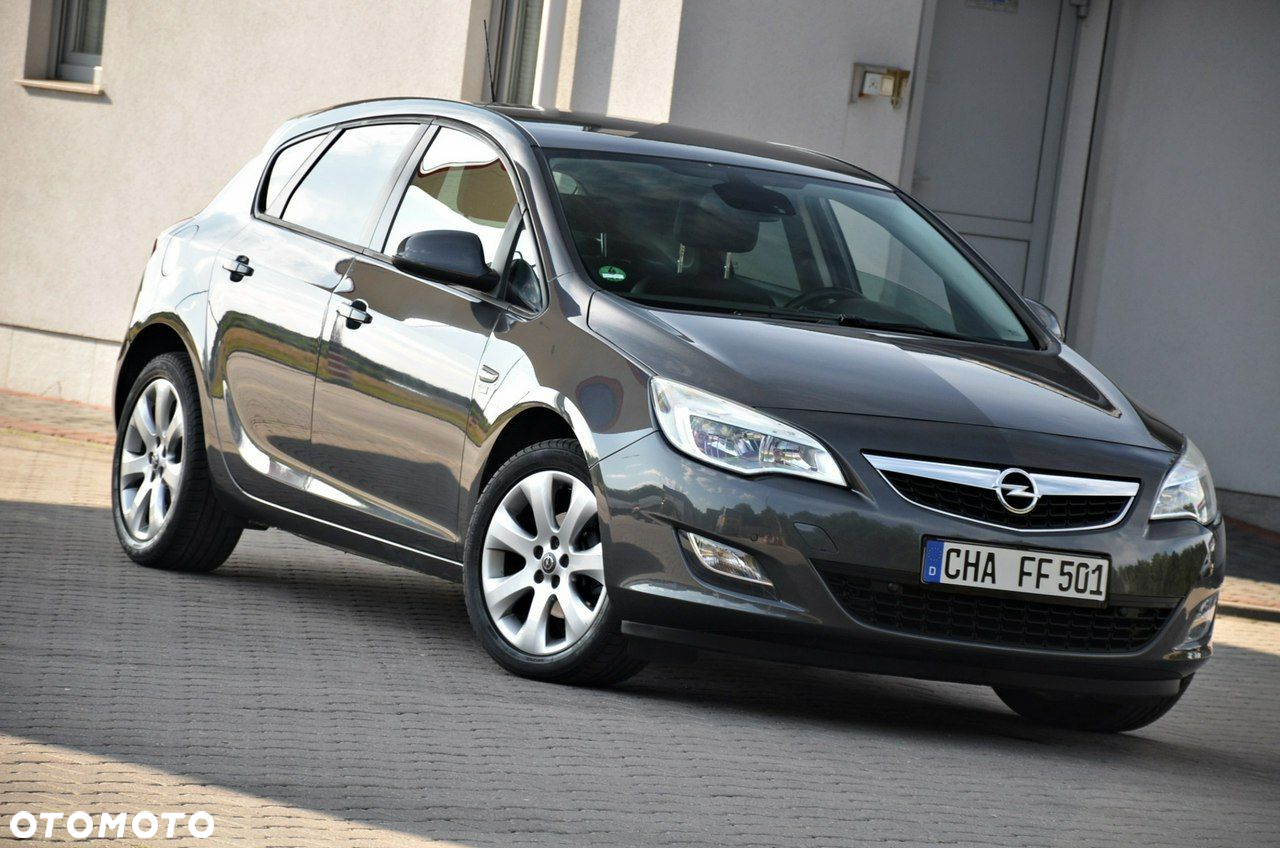 Opel Astra - 2