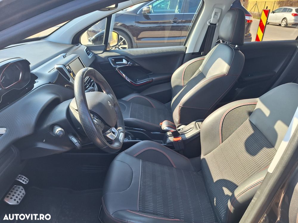 Peugeot 2008 BlueHDi FAP 120 STOP & START EAT6 Allure - 13