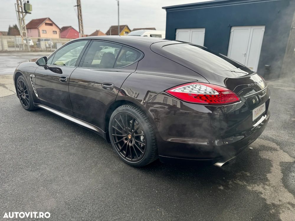 Porsche Panamera 4 PDK - 4