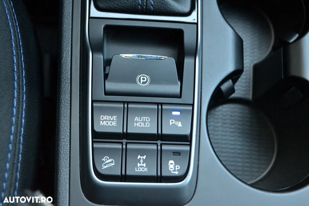 Hyundai Tucson blue 2.0 CRDi 4WD Aut. Premium - 12