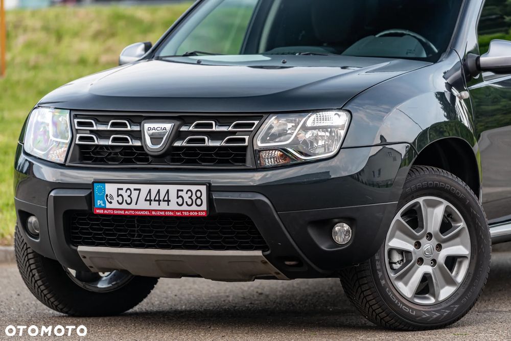 Dacia Duster 1.6 SCe Blackshadow S&S - 4