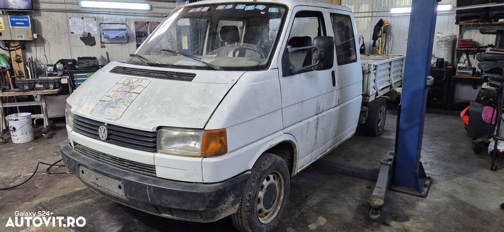 Dezmembram Volkswagen T4 2.4 AAB - 1