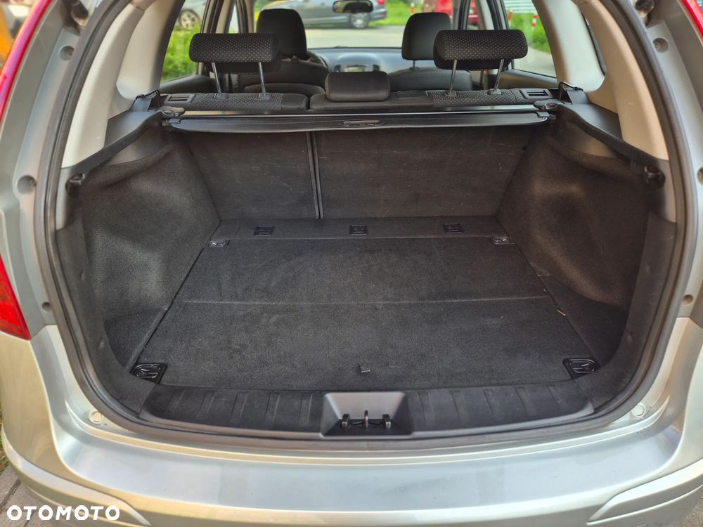 Hyundai i30 1.6 CRDi Seasons - 13