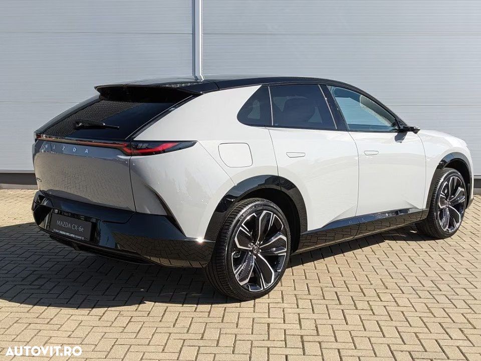 Mazda CX-6e - 6