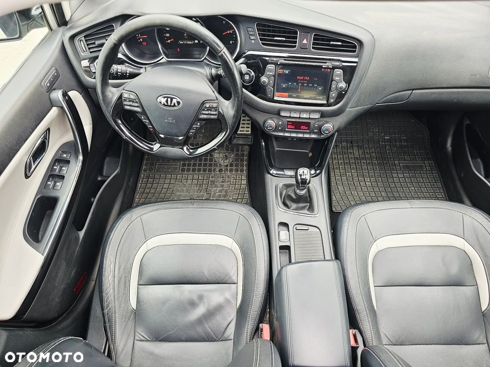 Kia Ceed 1.6 CRDi Business Line - 34