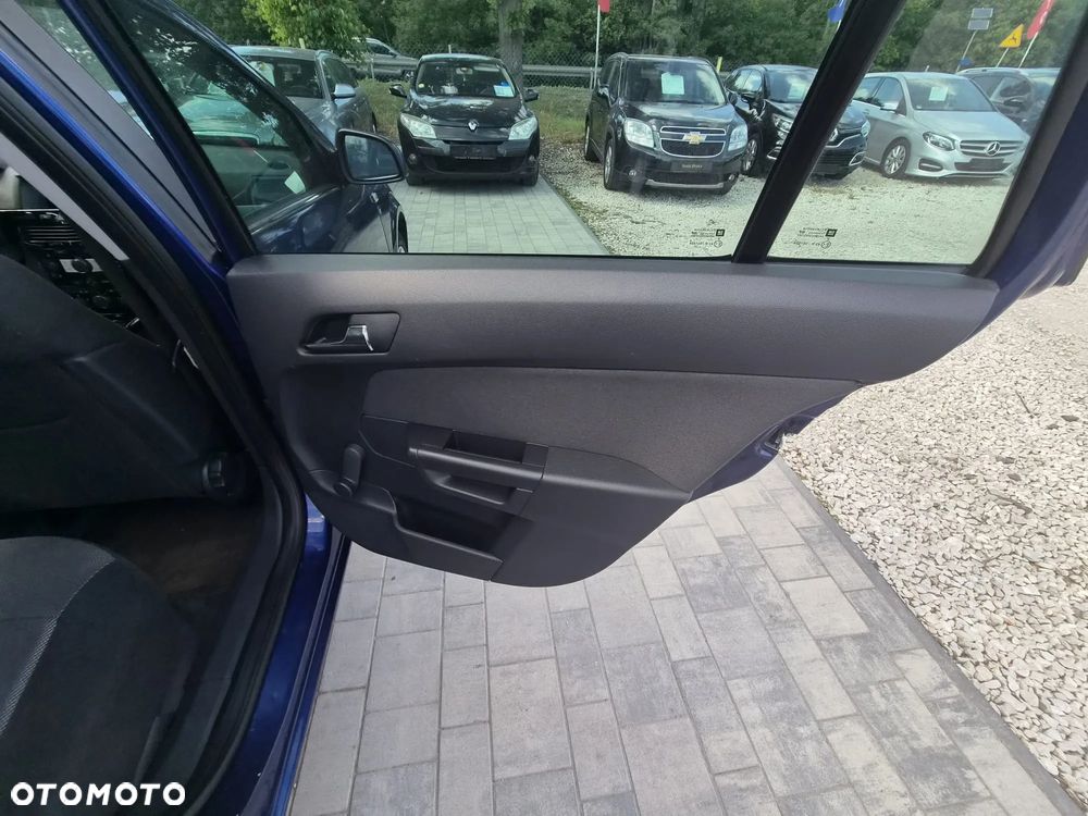 Opel Astra 1.8 - 17