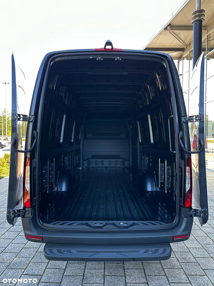 Mercedes-Benz Sprinter - 31