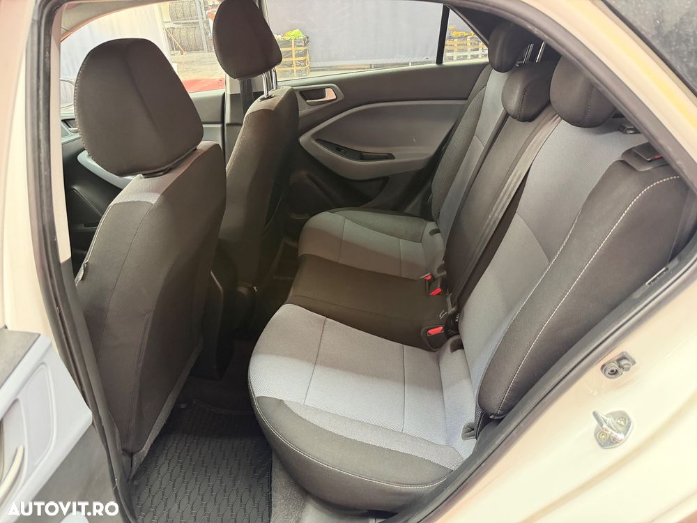 Hyundai i20 1.0 l T-GDi M-Hybrid 100CP 7DCT 5DR Led Line - 13