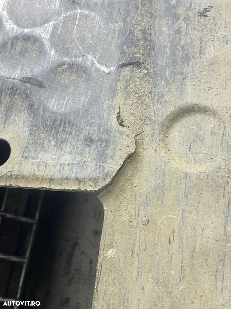Scut lateral dreapta 1K0825212 Skoda Octavia 2 [2004 - 2008] 2.0 tdi - 4