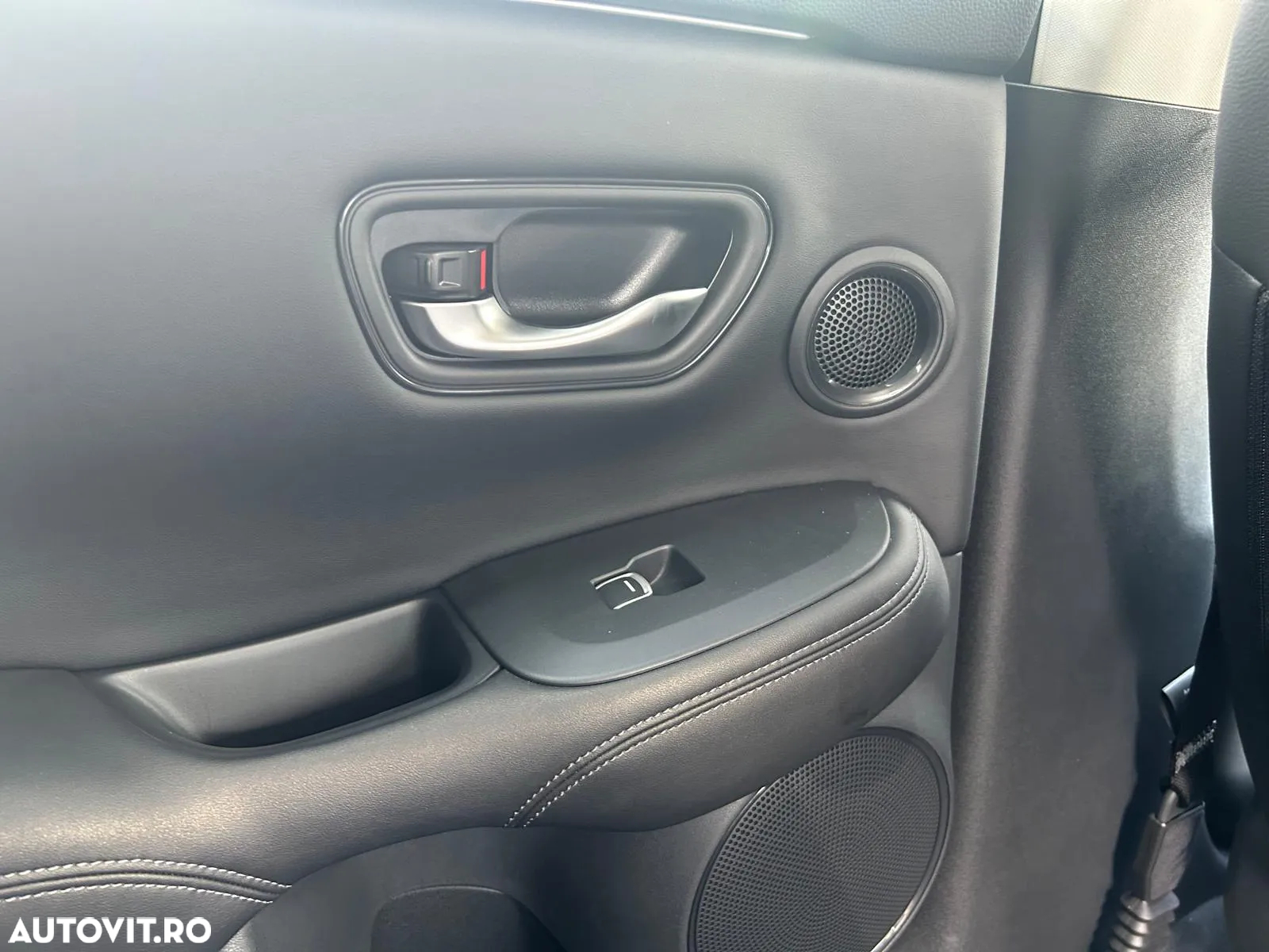 Honda ZR-V 2.0 e:HEV 4x2 E-CVT Sport - 10