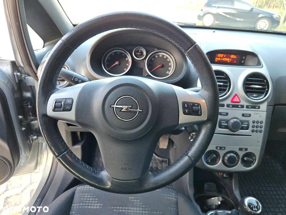 Opel Corsa - 18