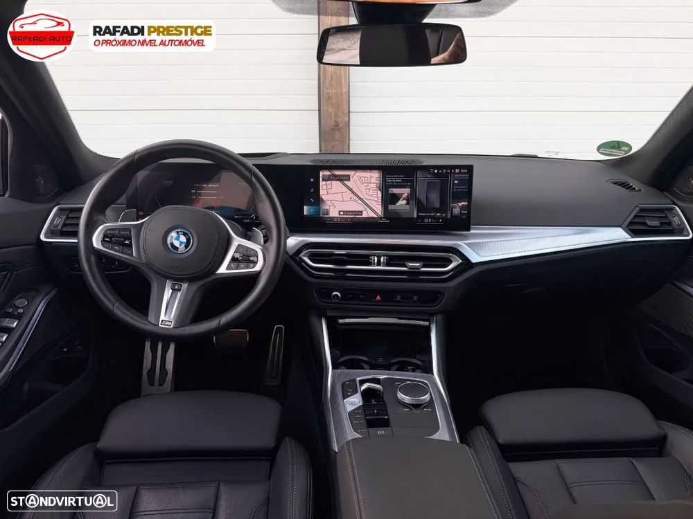 BMW 330 e Aut. M Sport - 22