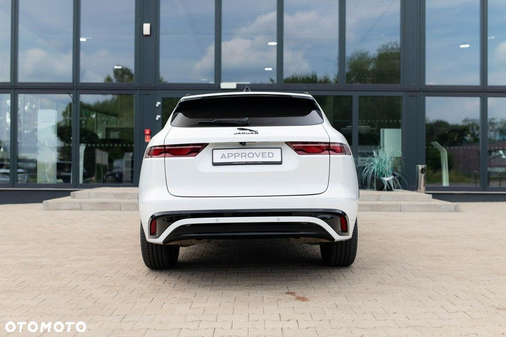 Jaguar F-Pace - 6