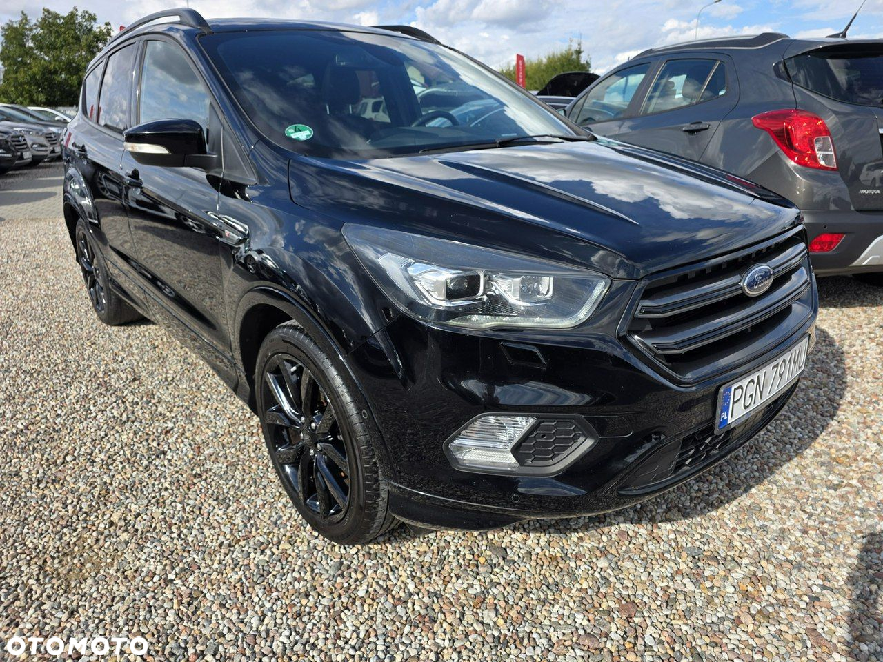 Ford Kuga 1.5 EcoBoost 2x4 ST-Line - 17
