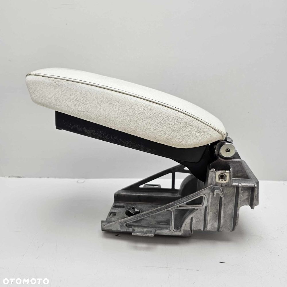 audi tt tts 8s0 podłokietnik skóra - 2