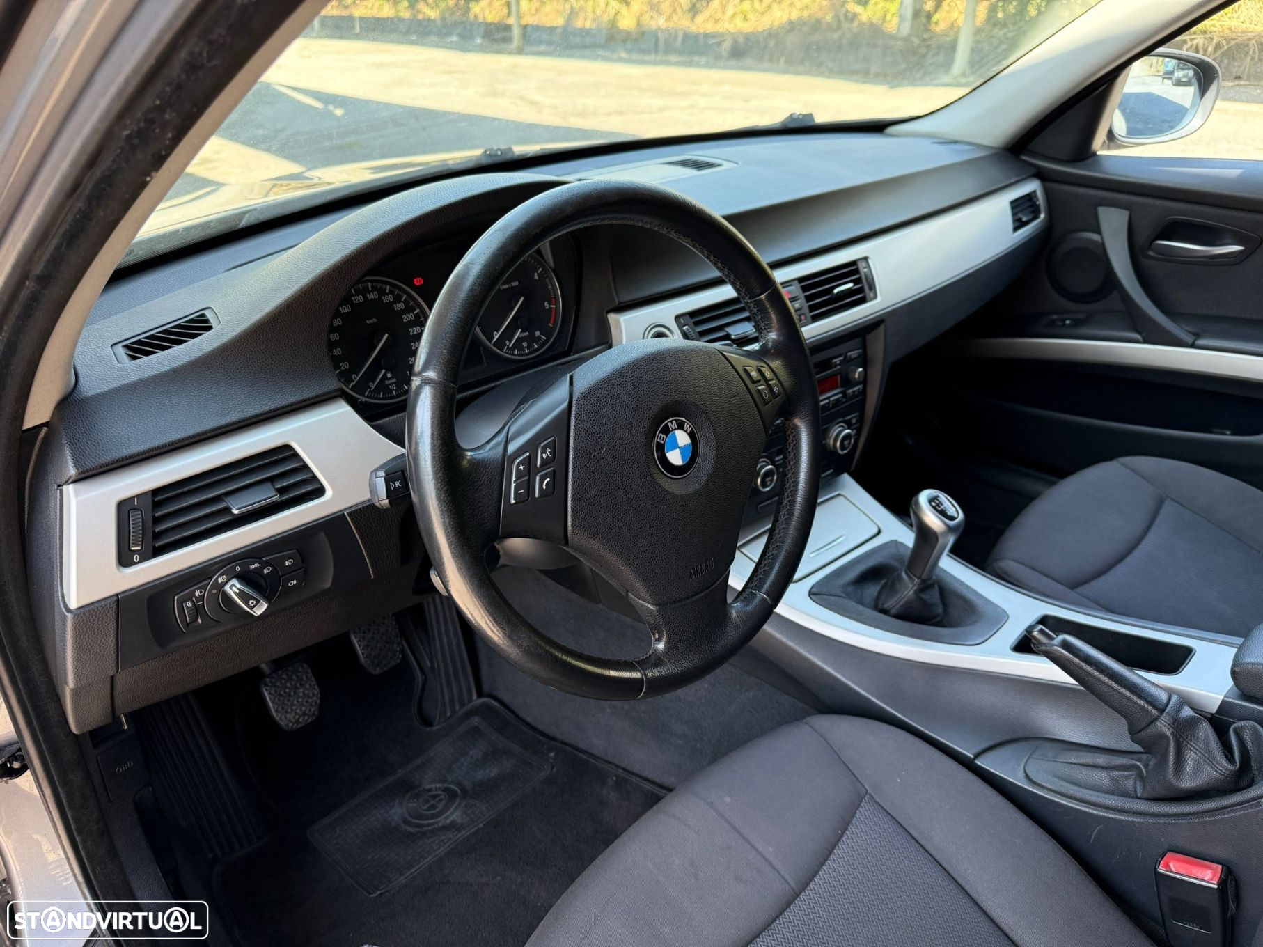 BMW 318 d Touring Sport - 13