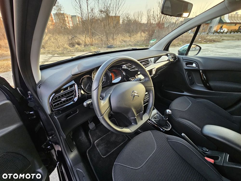 Citroën C3 Pure Tech (VTi) 82 Exclusive - 17