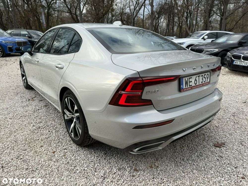 Volvo S60 B4 B R-Design - 17