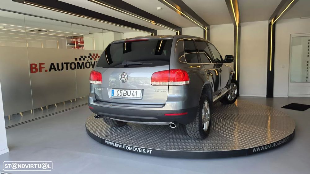 Volkswagen Touareg 3.0 TDI V6 Tiptronic — fotografia 18