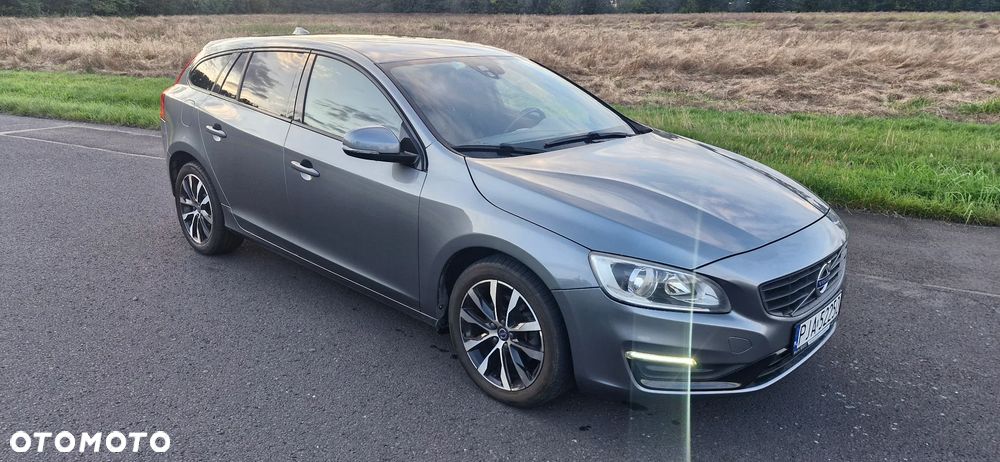Volvo V60 D2 Geartronic Kinetic - 2