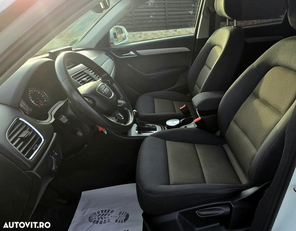 Audi Q3 2.0 TDI Quattro S tronic - 38