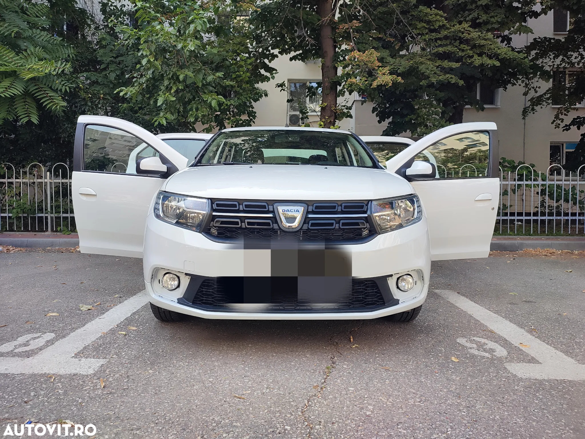 Dacia Logan 0.9 TCe Laureate - 3