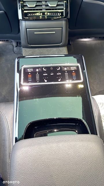 Audi A8 L 55 TFSI quattro tiptronic - 8