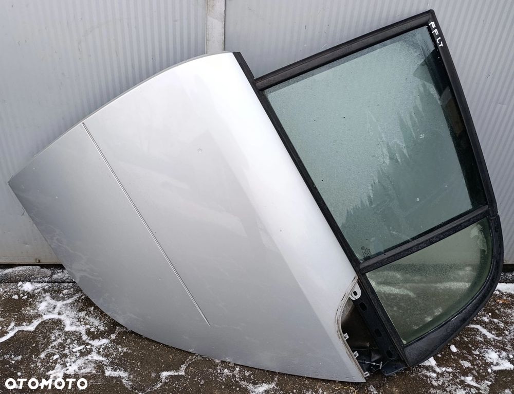 Smart Forfour I drzwi tylne tył kolor: EB4 bez malowania kompletne - 2