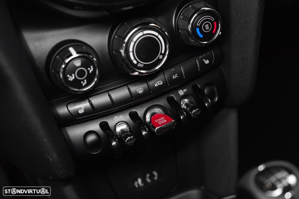 MINI 3 Portas One D - 23